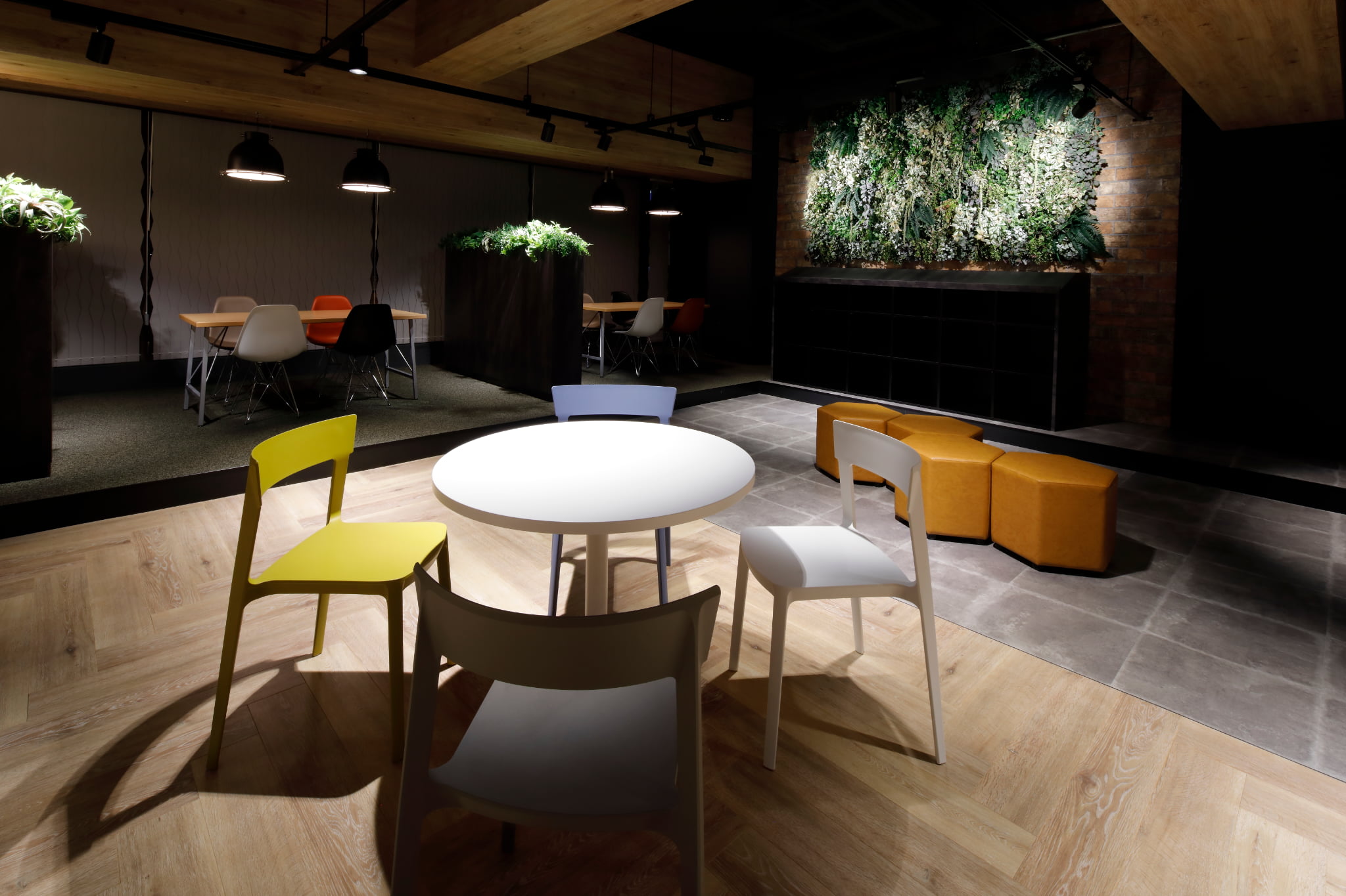 SBS静岡新聞社 家具納入