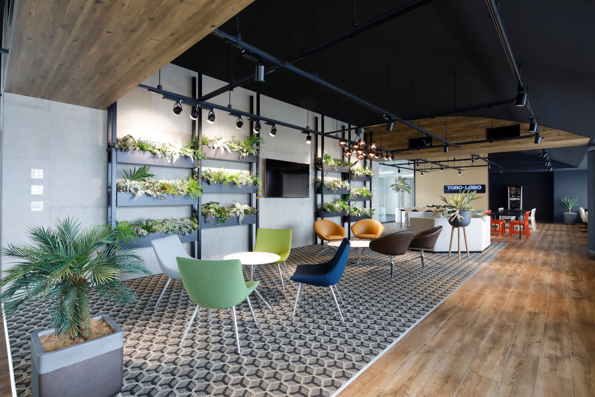 SBS静岡新聞社 家具納入